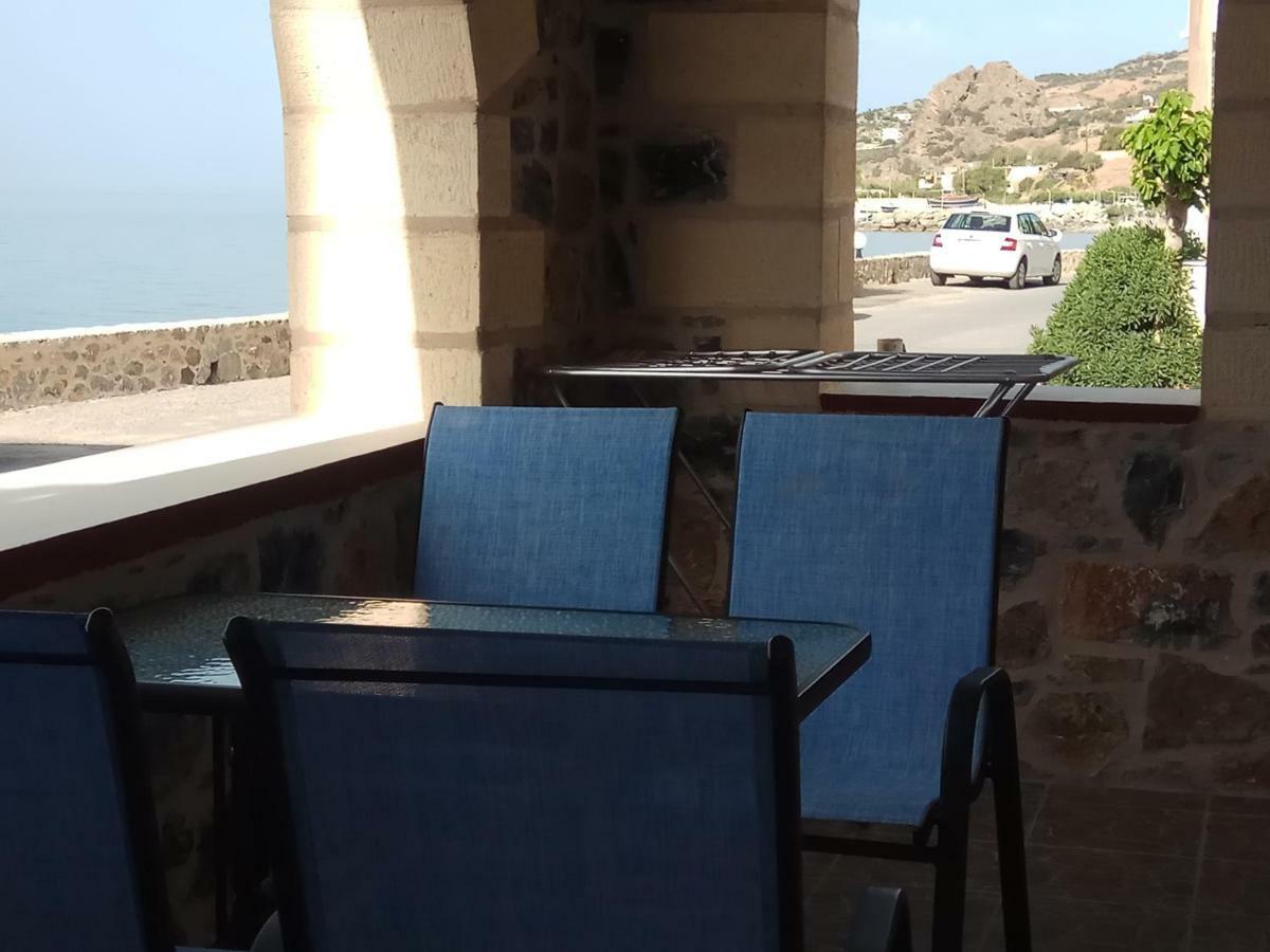 Zea Waves Apartments Kastri  Exterior photo